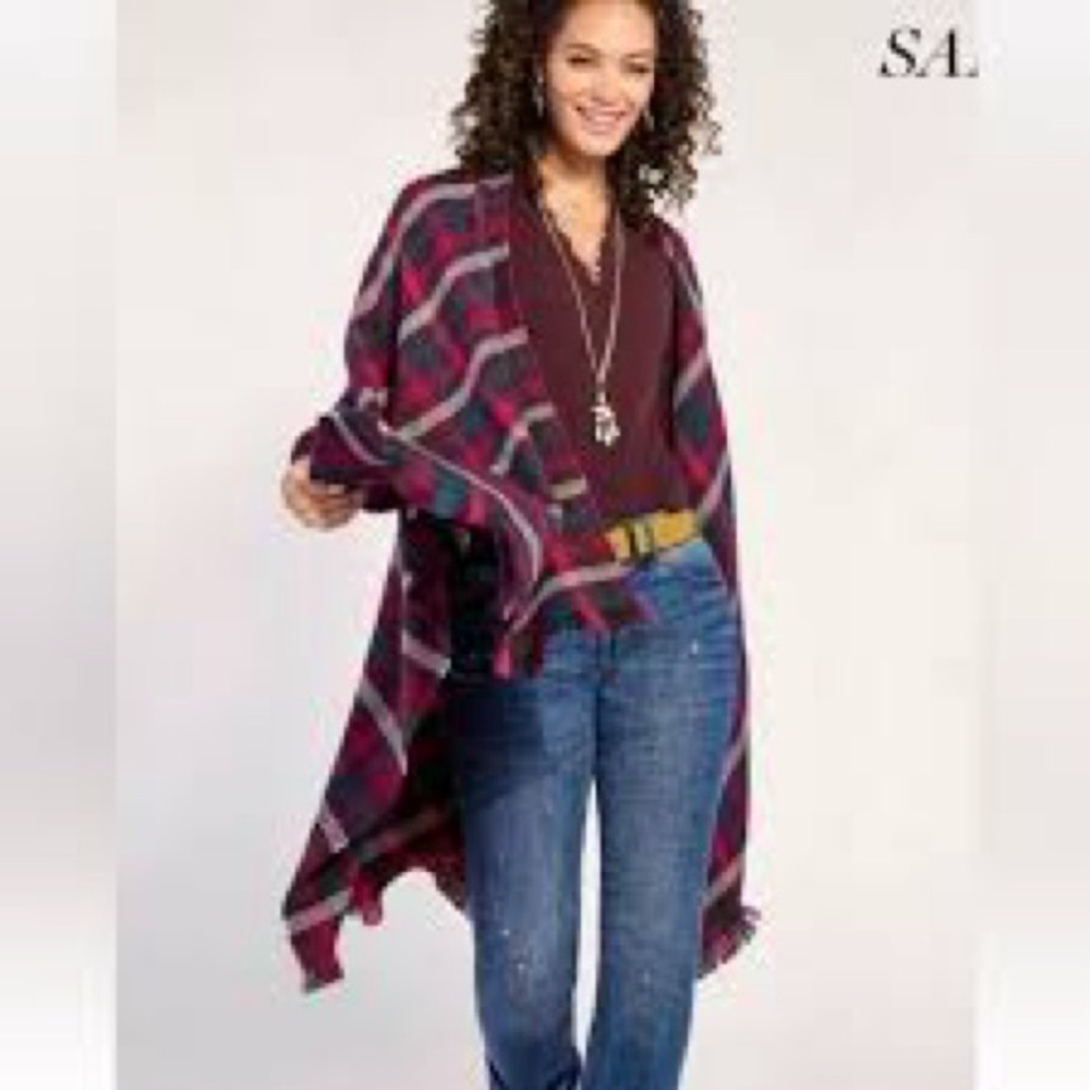 CAbi Santa Fe Wrap Sweater Poncho One Size Plaid Pink Fuchsia Purple Plum Tassel